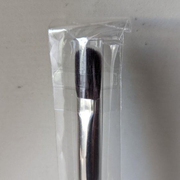 MAC 234 Split Fibre Blending Brush - Picture 3 of 3